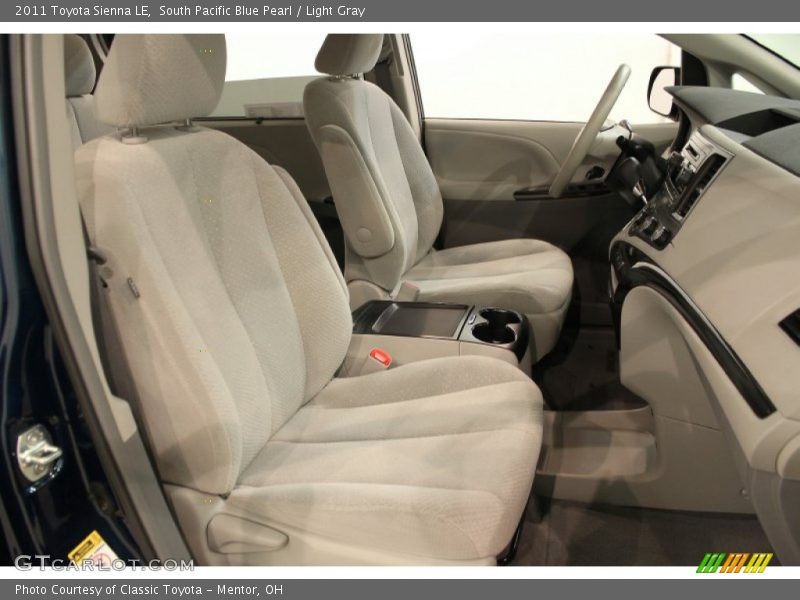 South Pacific Blue Pearl / Light Gray 2011 Toyota Sienna LE