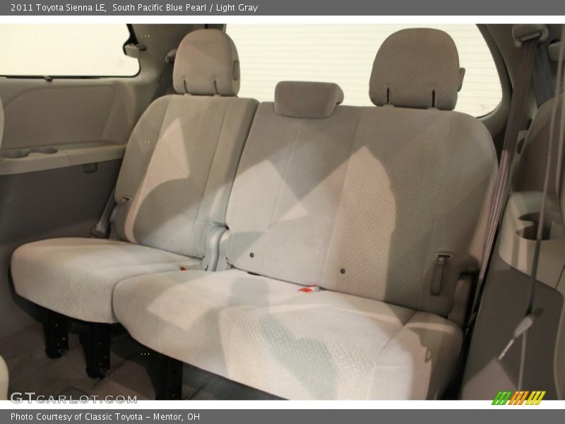 South Pacific Blue Pearl / Light Gray 2011 Toyota Sienna LE