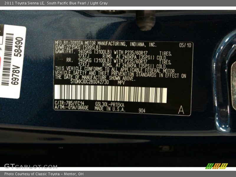 South Pacific Blue Pearl / Light Gray 2011 Toyota Sienna LE