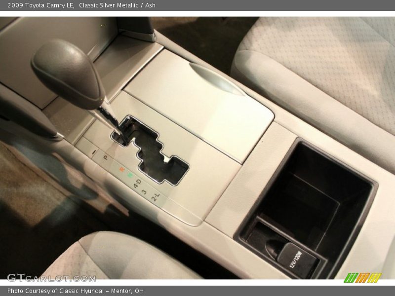 Classic Silver Metallic / Ash 2009 Toyota Camry LE