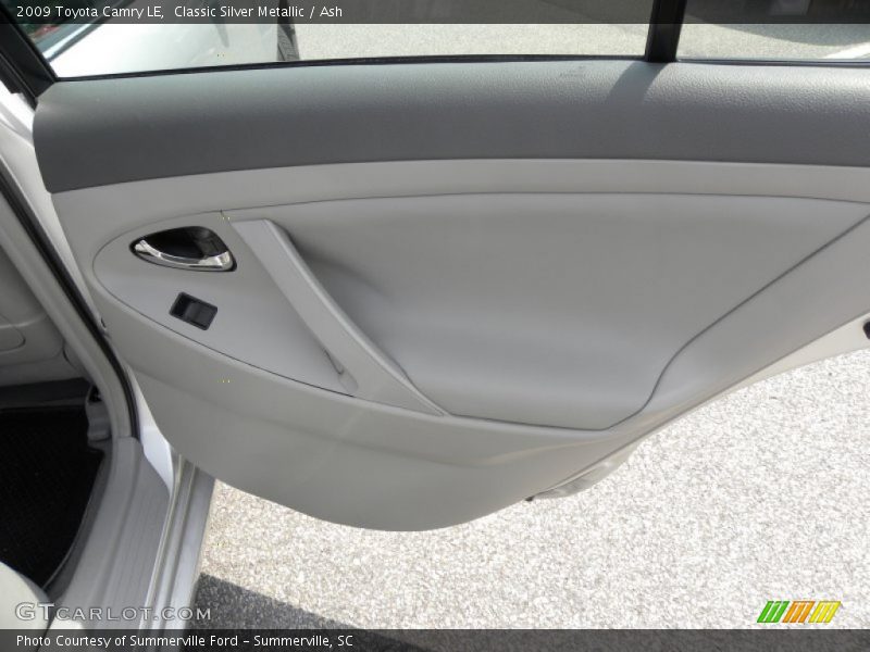 Classic Silver Metallic / Ash 2009 Toyota Camry LE