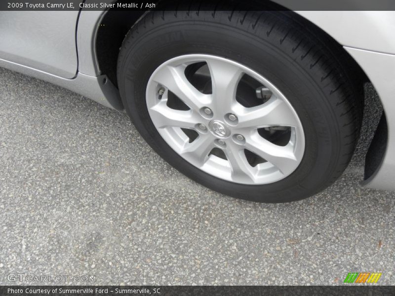 Classic Silver Metallic / Ash 2009 Toyota Camry LE