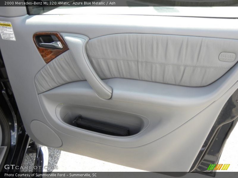 Azure Blue Metallic / Ash 2000 Mercedes-Benz ML 320 4Matic