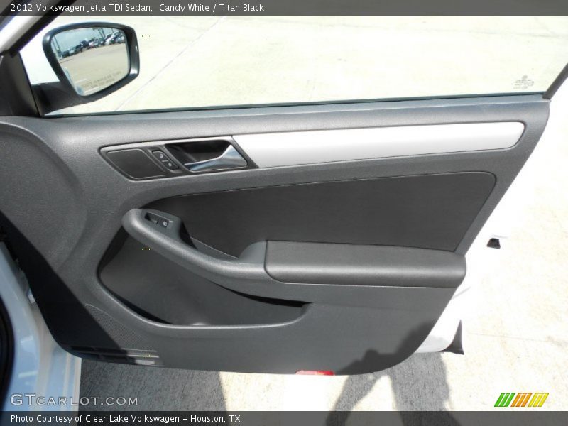 Candy White / Titan Black 2012 Volkswagen Jetta TDI Sedan