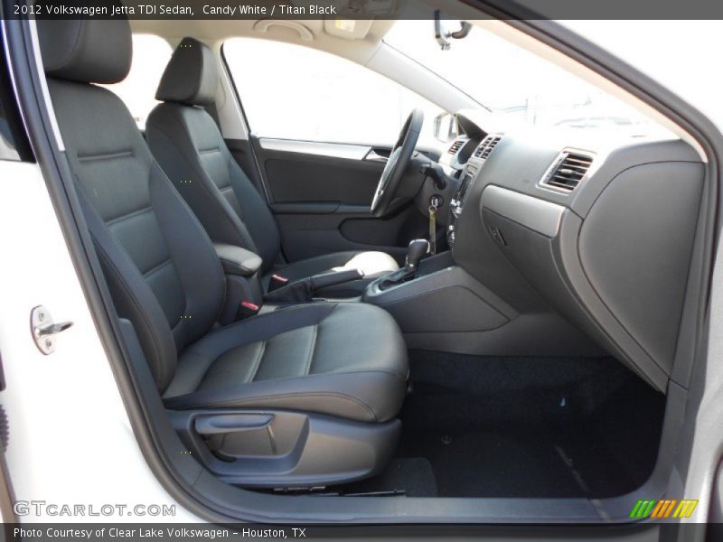 Candy White / Titan Black 2012 Volkswagen Jetta TDI Sedan