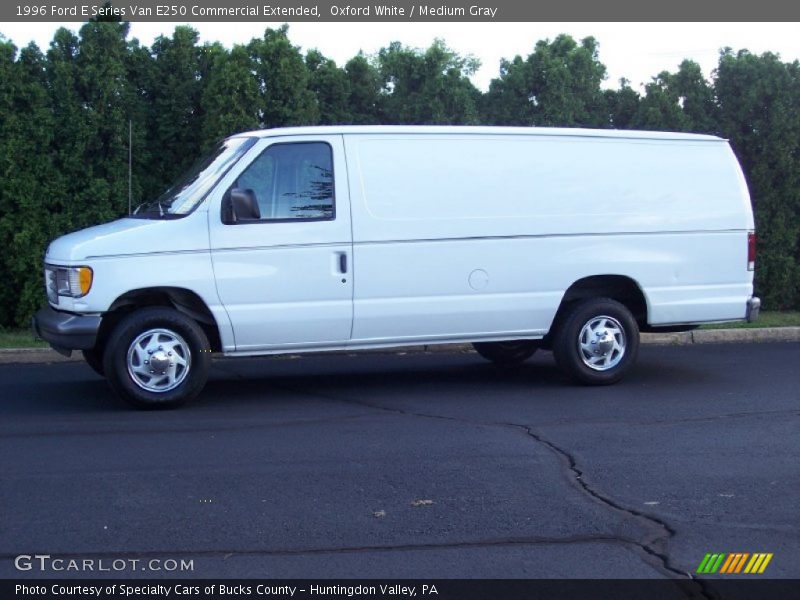 Oxford White / Medium Gray 1996 Ford E Series Van E250 Commercial Extended