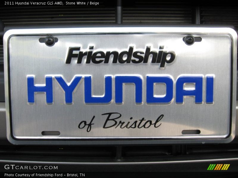 Stone White / Beige 2011 Hyundai Veracruz GLS AWD