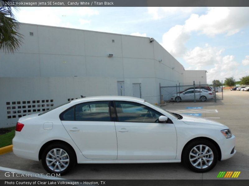 Candy White / Titan Black 2012 Volkswagen Jetta SE Sedan
