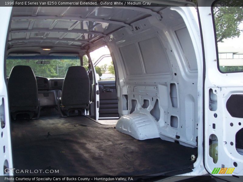 Oxford White / Medium Gray 1996 Ford E Series Van E250 Commercial Extended