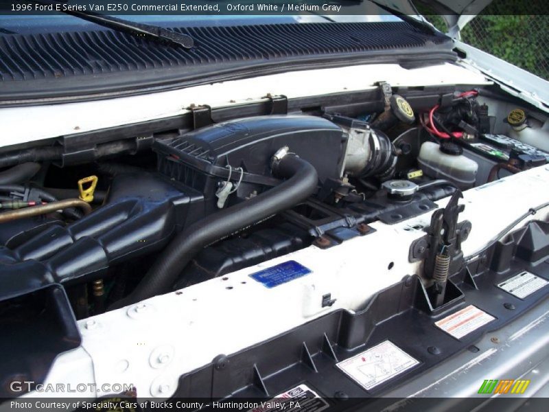 Oxford White / Medium Gray 1996 Ford E Series Van E250 Commercial Extended