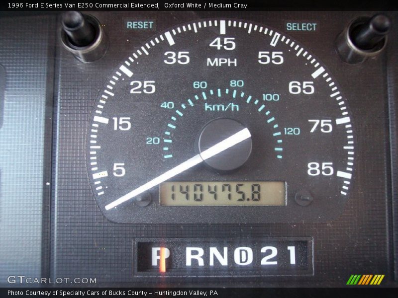 Oxford White / Medium Gray 1996 Ford E Series Van E250 Commercial Extended