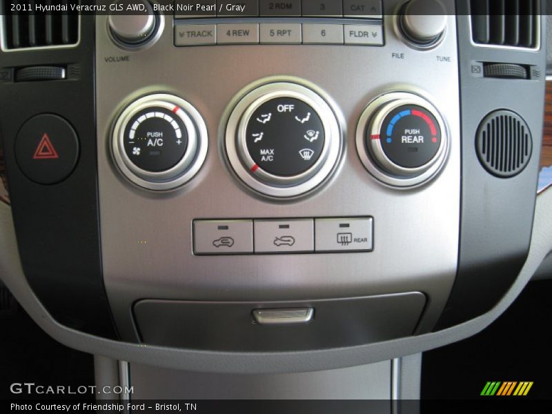 Controls of 2011 Veracruz GLS AWD