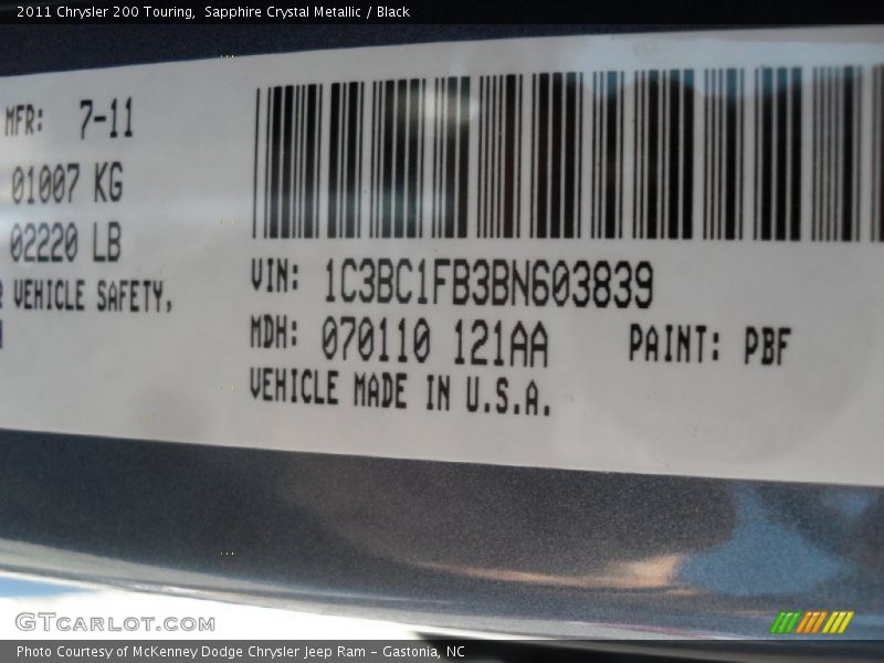 Sapphire Crystal Metallic / Black 2011 Chrysler 200 Touring