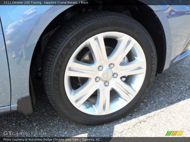 Sapphire Crystal Metallic / Black 2011 Chrysler 200 Touring