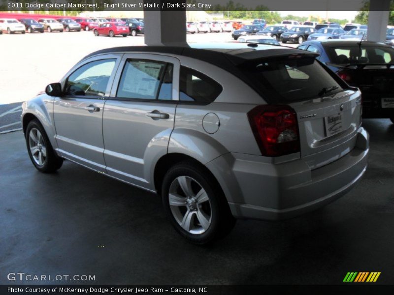 Bright Silver Metallic / Dark Slate Gray 2011 Dodge Caliber Mainstreet