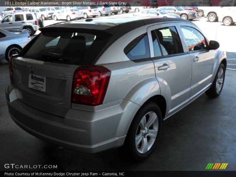 Bright Silver Metallic / Dark Slate Gray 2011 Dodge Caliber Mainstreet