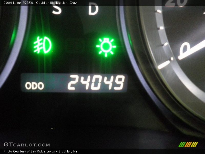 Obsidian Black / Light Gray 2009 Lexus ES 350