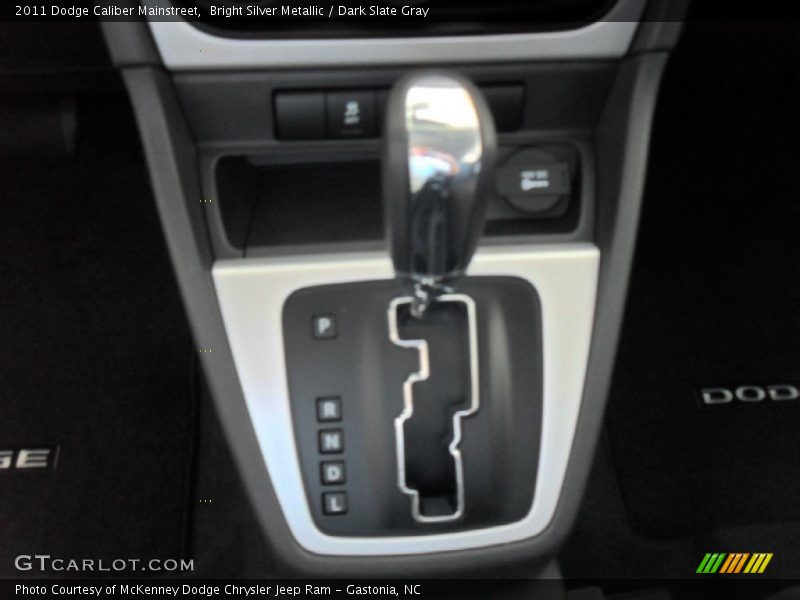 Bright Silver Metallic / Dark Slate Gray 2011 Dodge Caliber Mainstreet