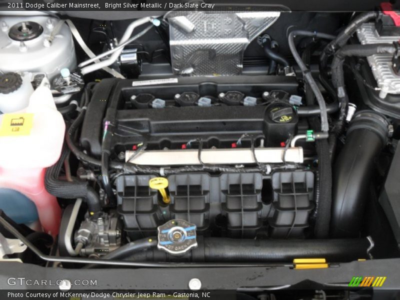 Bright Silver Metallic / Dark Slate Gray 2011 Dodge Caliber Mainstreet