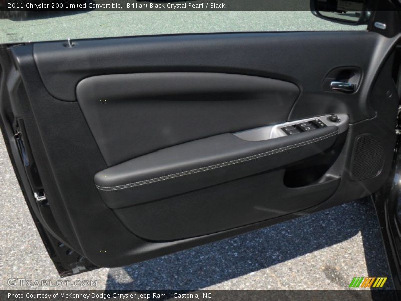 Door Panel of 2011 200 Limited Convertible