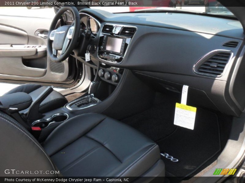 Brilliant Black Crystal Pearl / Black 2011 Chrysler 200 Limited Convertible