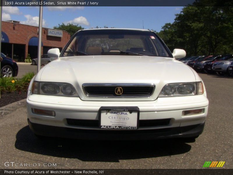 Sirius White Pearl / Ivory 1993 Acura Legend LS Sedan