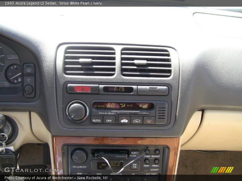 Controls of 1993 Legend LS Sedan