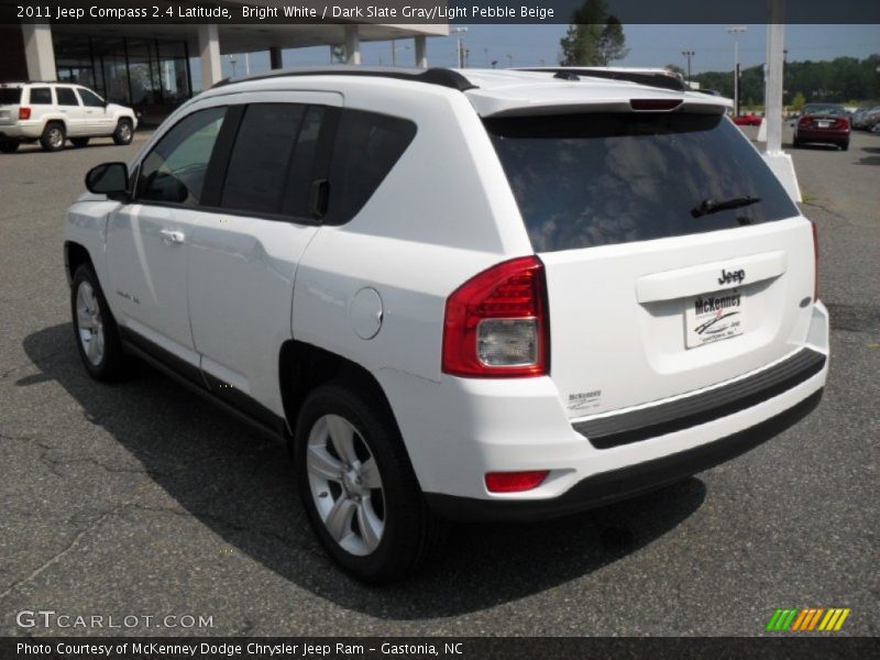 Bright White / Dark Slate Gray/Light Pebble Beige 2011 Jeep Compass 2.4 Latitude