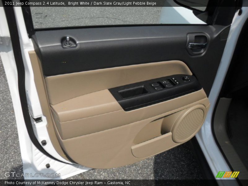 Bright White / Dark Slate Gray/Light Pebble Beige 2011 Jeep Compass 2.4 Latitude