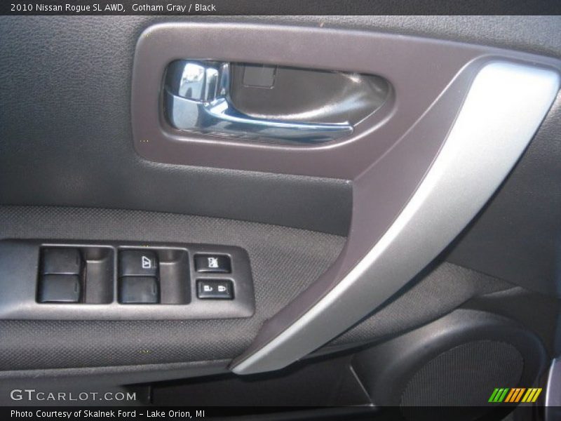 Gotham Gray / Black 2010 Nissan Rogue SL AWD