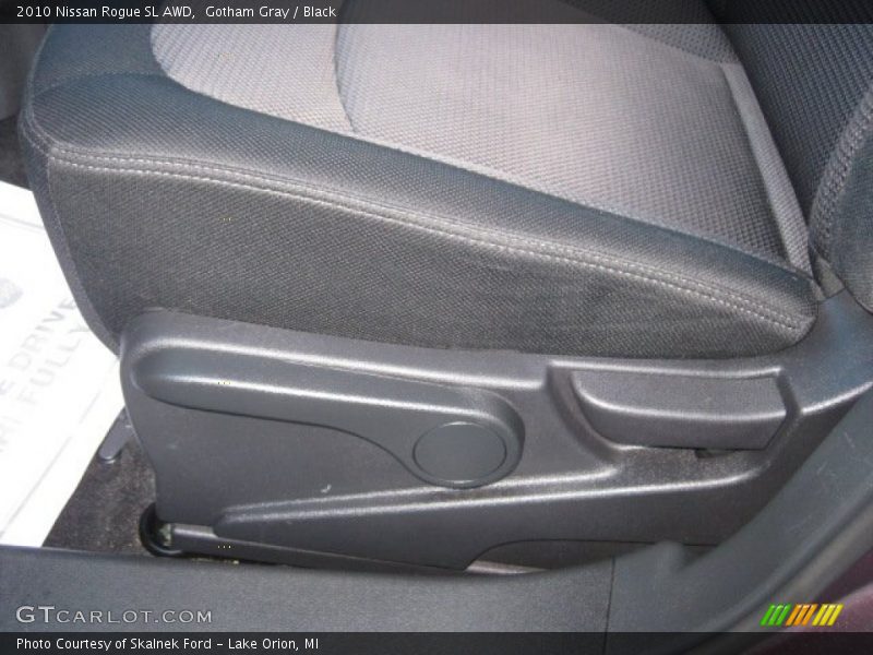 Gotham Gray / Black 2010 Nissan Rogue SL AWD