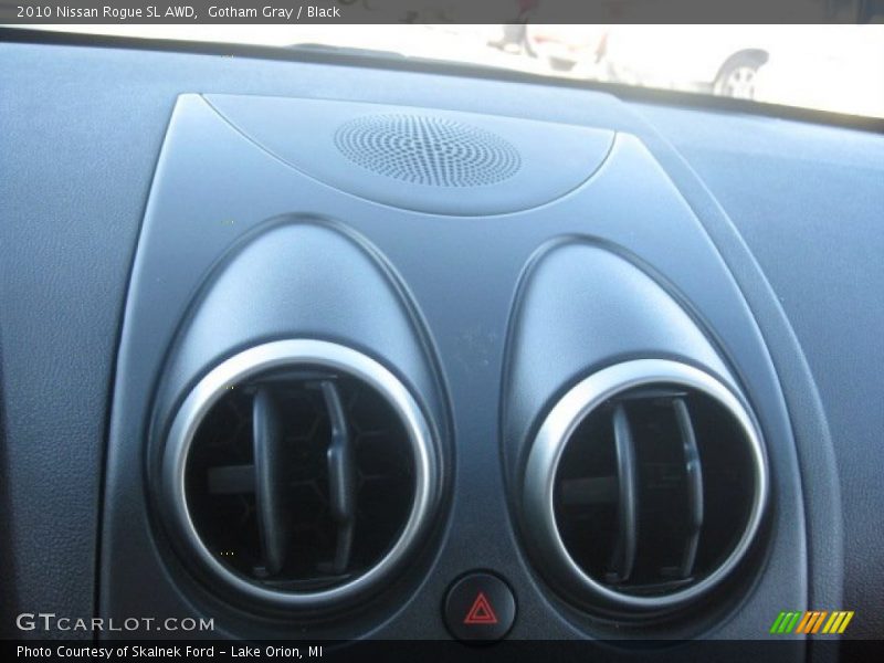 Gotham Gray / Black 2010 Nissan Rogue SL AWD