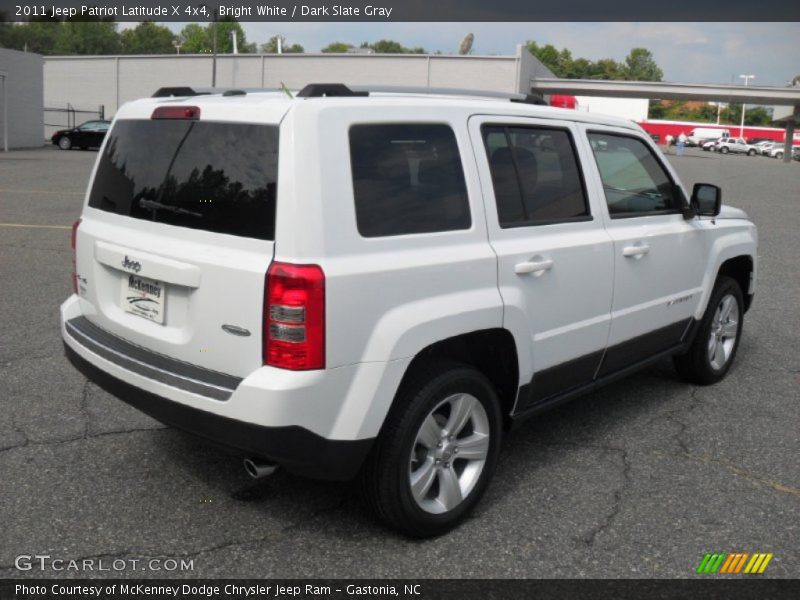 Bright White / Dark Slate Gray 2011 Jeep Patriot Latitude X 4x4