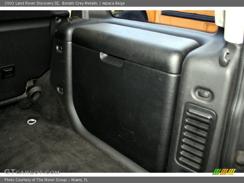 Bonatti Grey Metallic / Alpaca Beige 2003 Land Rover Discovery SE