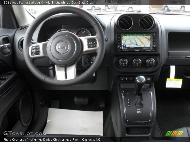 Bright White / Dark Slate Gray 2011 Jeep Patriot Latitude X 4x4