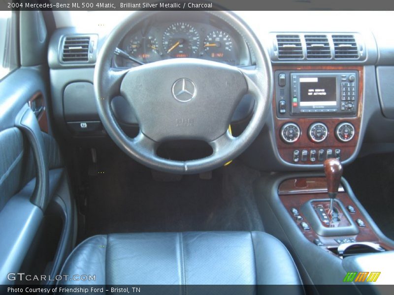 Dashboard of 2004 ML 500 4Matic