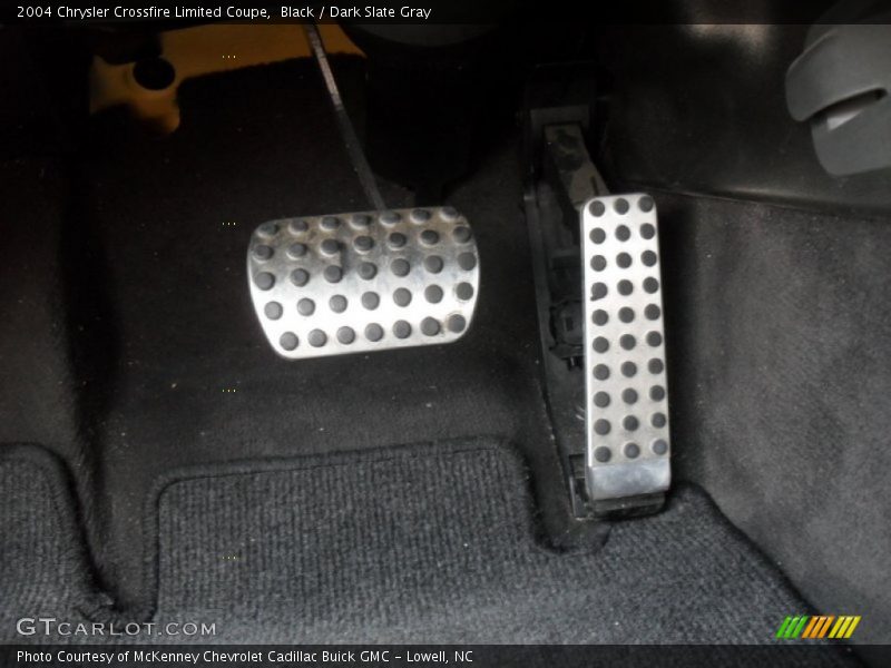 Black / Dark Slate Gray 2004 Chrysler Crossfire Limited Coupe
