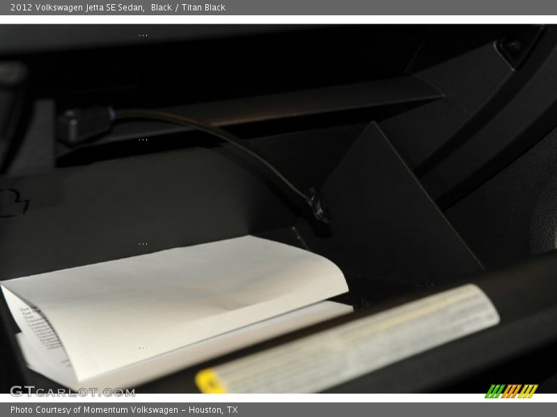 Black / Titan Black 2012 Volkswagen Jetta SE Sedan