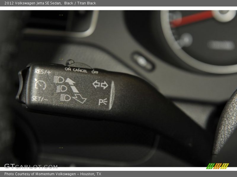 Black / Titan Black 2012 Volkswagen Jetta SE Sedan