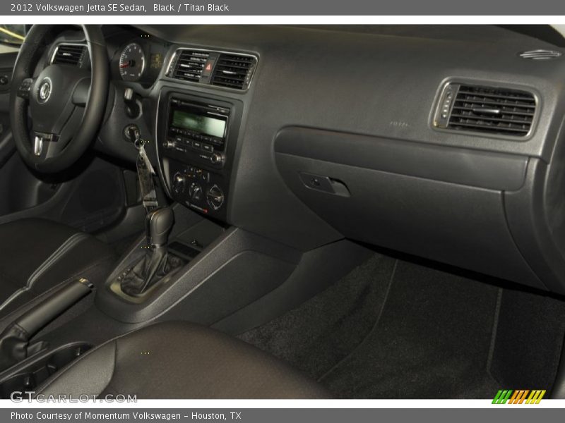 Black / Titan Black 2012 Volkswagen Jetta SE Sedan