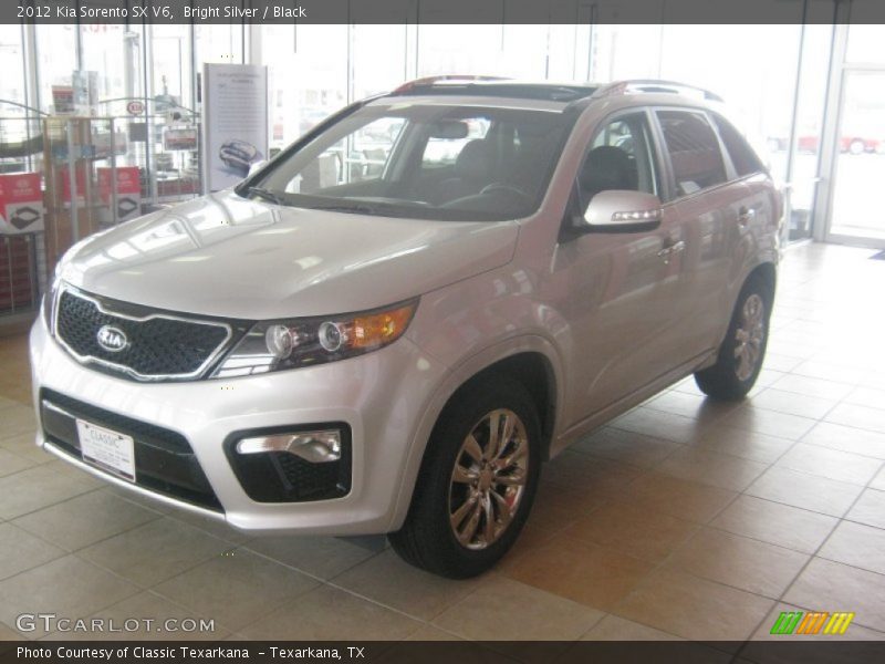 Bright Silver / Black 2012 Kia Sorento SX V6