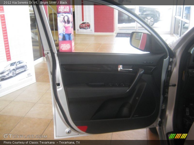Bright Silver / Black 2012 Kia Sorento SX V6