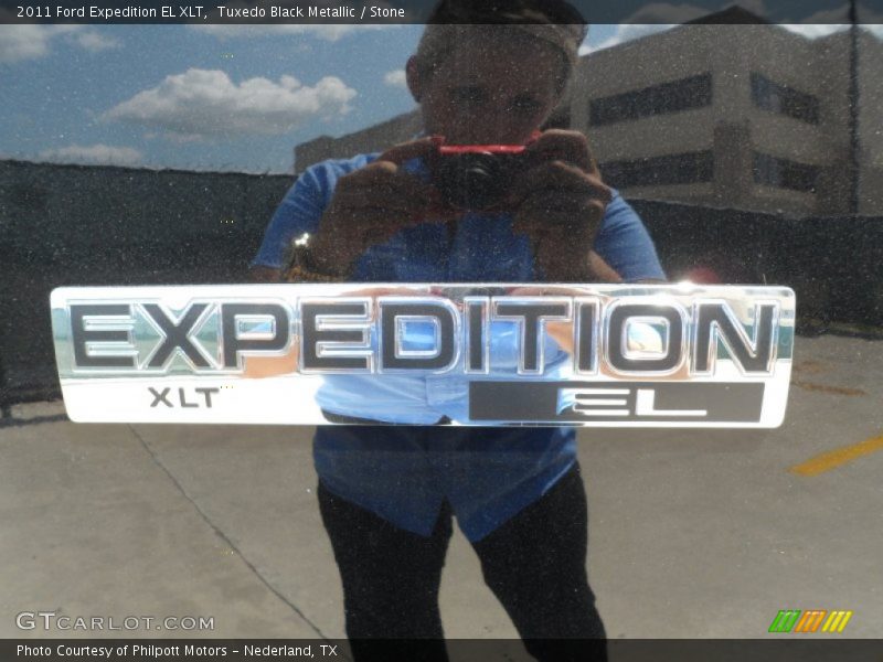 Tuxedo Black Metallic / Stone 2011 Ford Expedition EL XLT