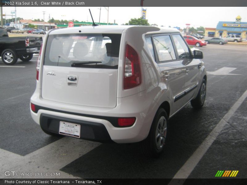 Clear White / Black Cloth 2012 Kia Soul 1.6
