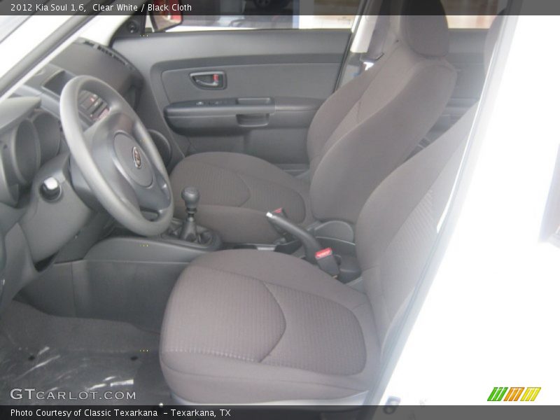 Clear White / Black Cloth 2012 Kia Soul 1.6