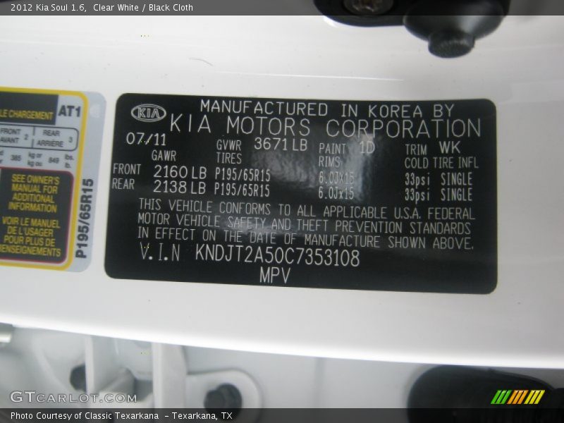 Clear White / Black Cloth 2012 Kia Soul 1.6