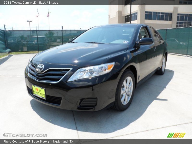 Black / Bisque 2011 Toyota Camry LE
