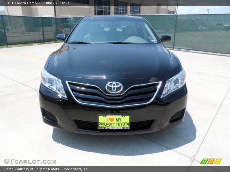 Black / Bisque 2011 Toyota Camry LE