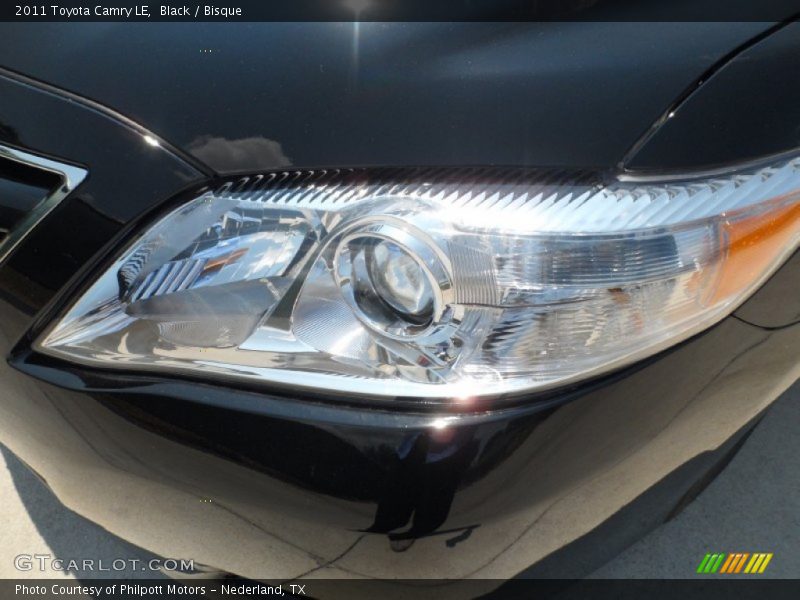 Black / Bisque 2011 Toyota Camry LE