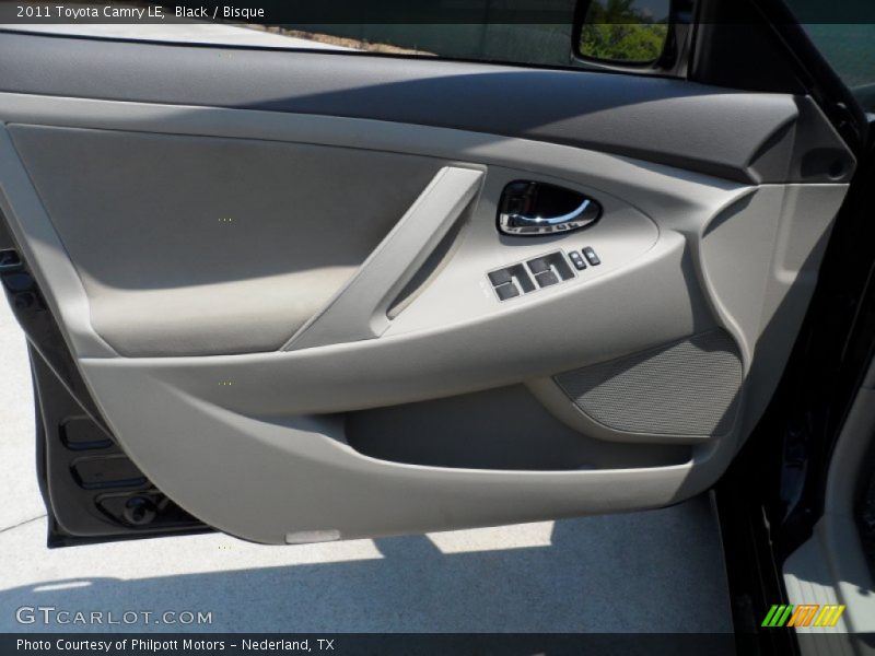 Black / Bisque 2011 Toyota Camry LE